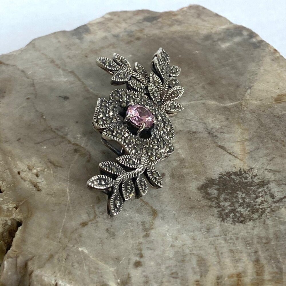 VTG Sterling Silver 925 Marcasite & Round Pink CZ Flower Leaf Foliage Brooch - Picture 12 of 16